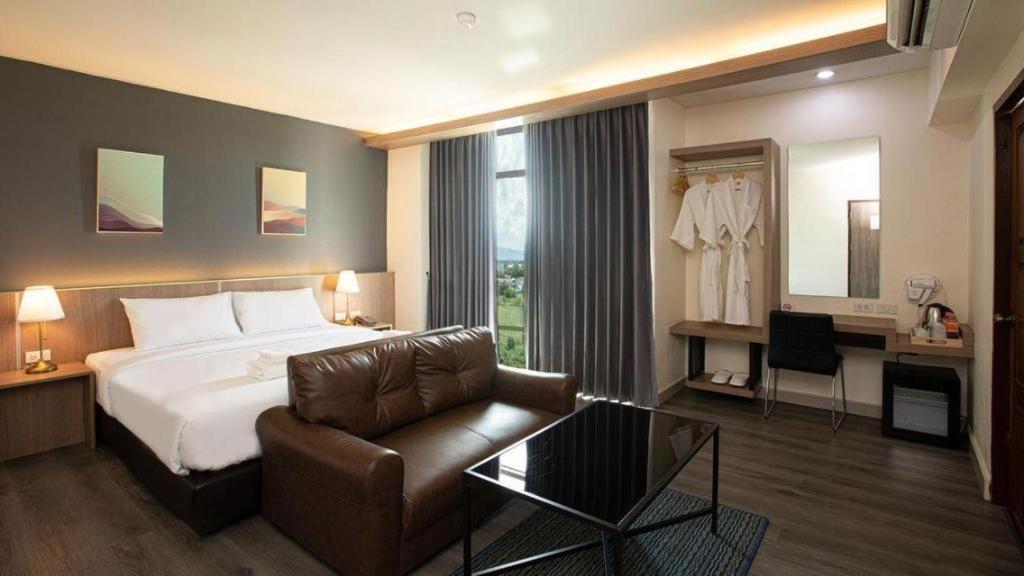 B2 Mae Sot Boutique & Budget Hotel エクステリア 写真