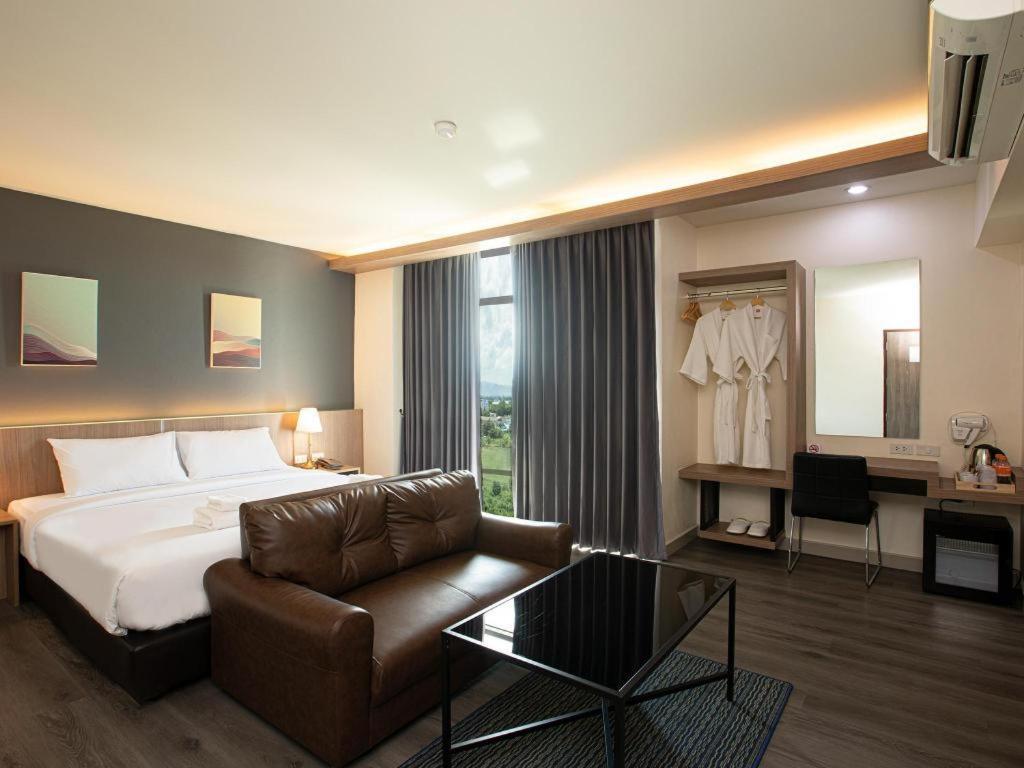 B2 Mae Sot Boutique & Budget Hotel エクステリア 写真