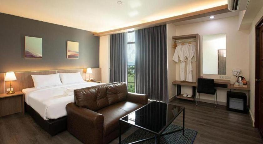 B2 Mae Sot Boutique & Budget Hotel エクステリア 写真