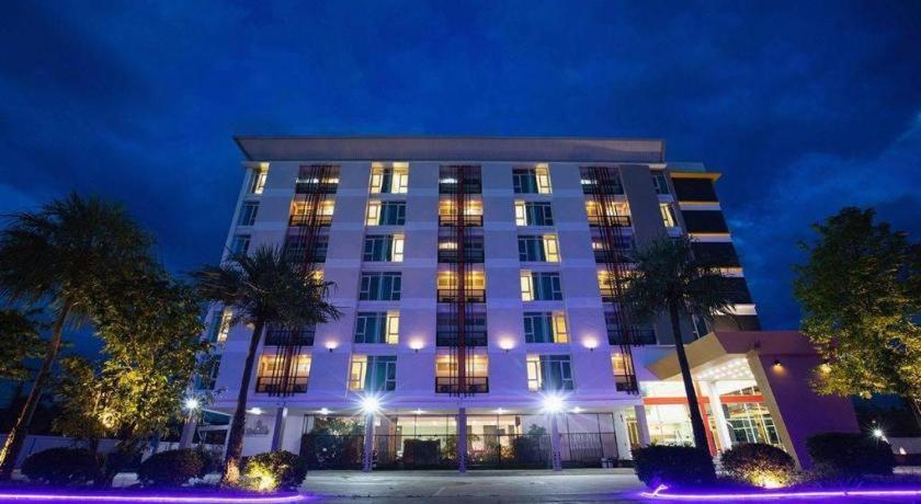 B2 Mae Sot Boutique & Budget Hotel エクステリア 写真